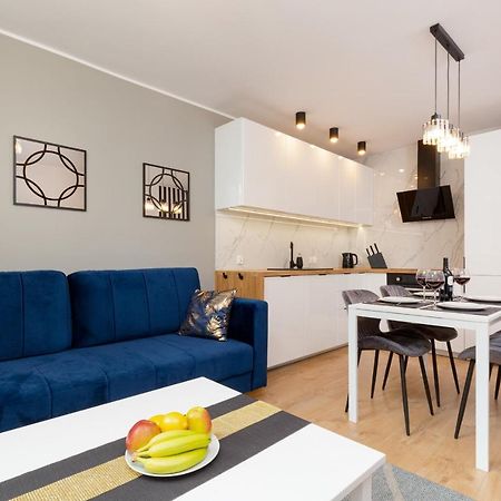 Beautiful Two-Bedroom Apartment Warsaw Bielany By Noclegi Renters Bagian luar foto