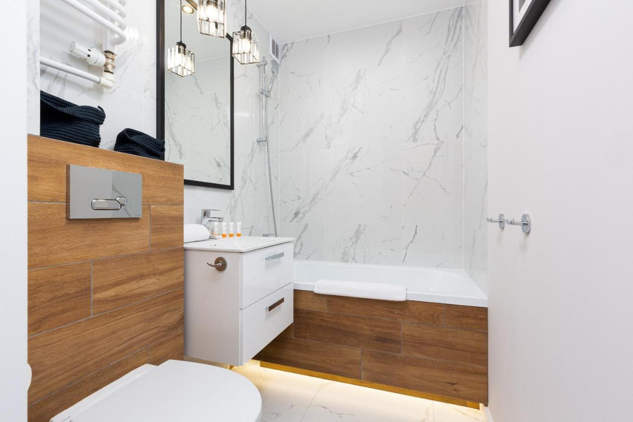 Beautiful Two-Bedroom Apartment Warsaw Bielany By Noclegi Renters Bagian luar foto