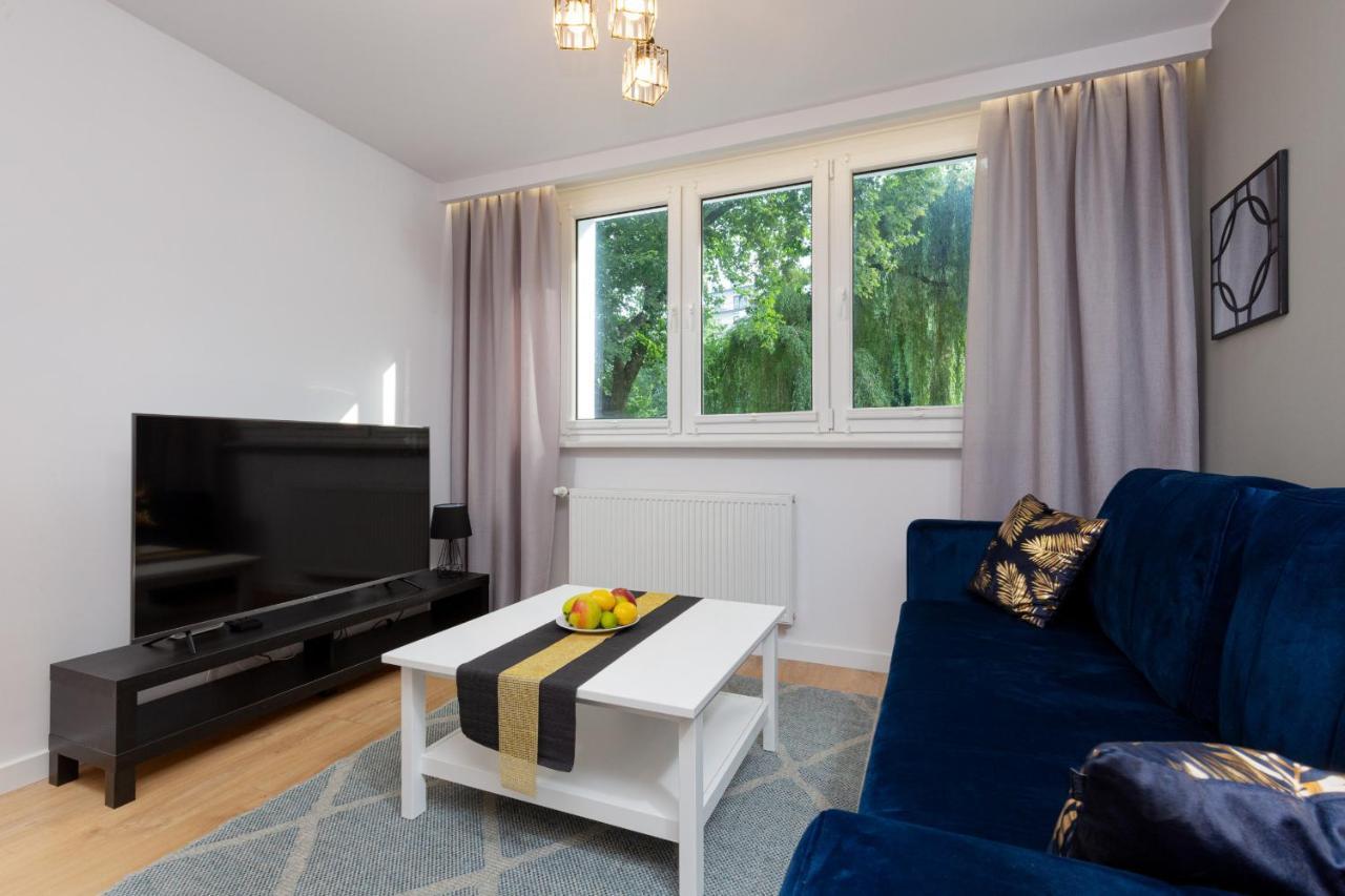 Beautiful Two-Bedroom Apartment Warsaw Bielany By Noclegi Renters Bagian luar foto